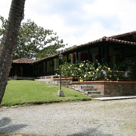 Finca Hotel La Esperanza Монтенегро Экстерьер фото